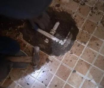 三明市卫生间漏水维修公司为您分享下卫生间渗水如何处理及注意事项